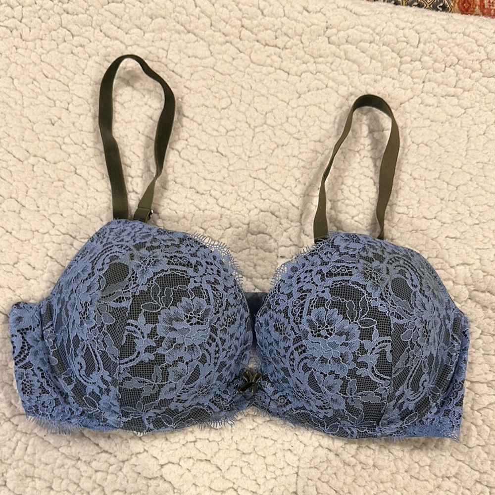 Victoria's Secret Blue Lace Push-Up Full Coverage Bra
